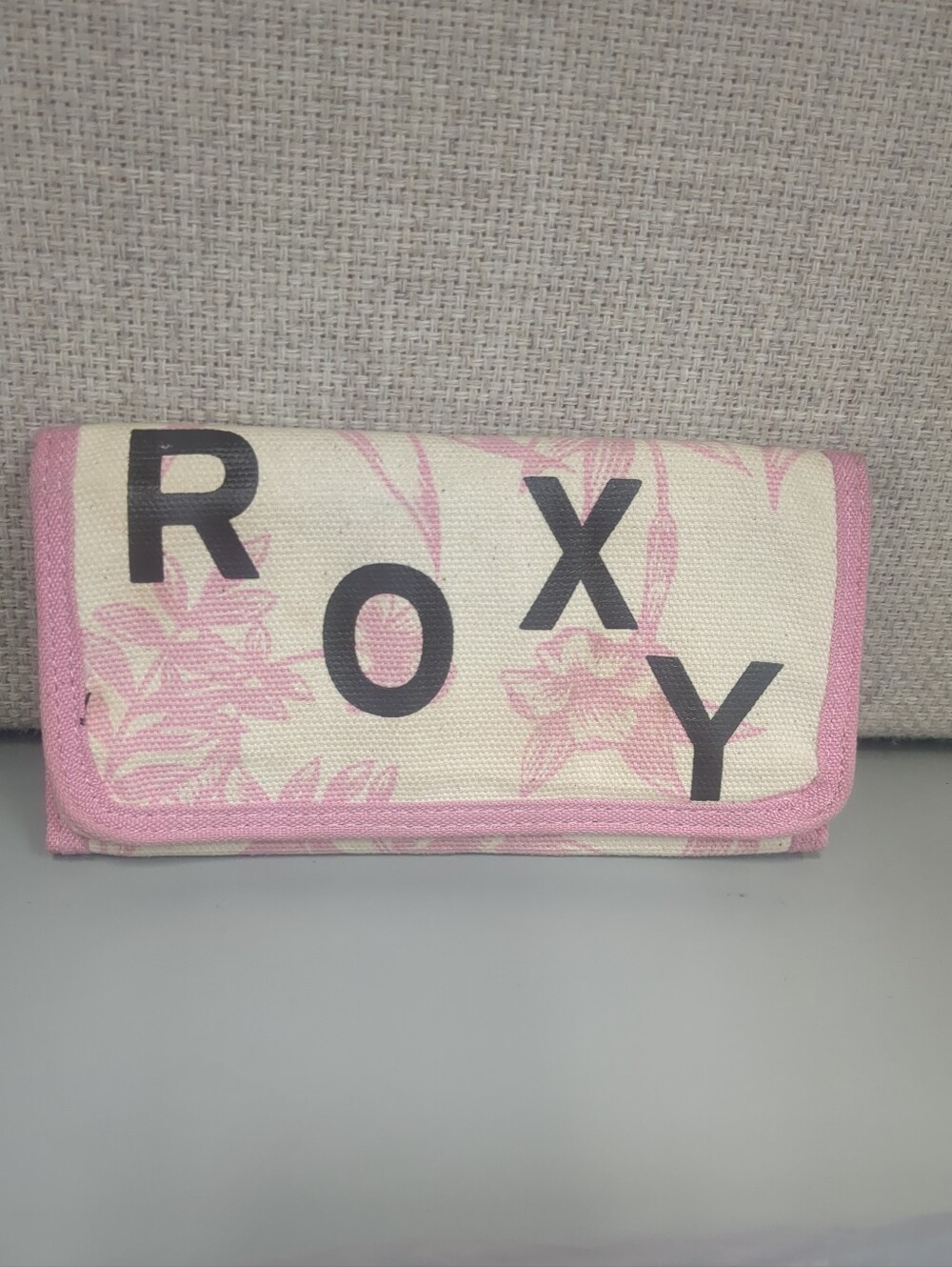 Y2K Roxy Canvas Trifold Wallet Vintage Pink Floral 100% Cotton
